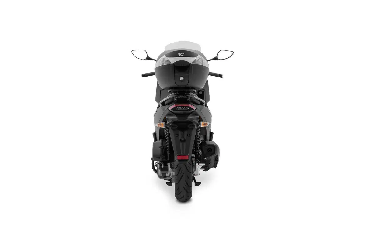 Kymco Skytown 125 MY25, scooter da città che guarda al futuro [GALLERY]