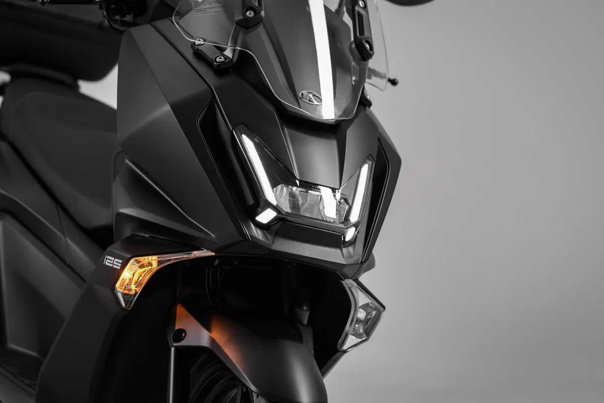 Kymco Skytown 125 MY25, scooter da città che guarda al futuro [GALLERY] (2)