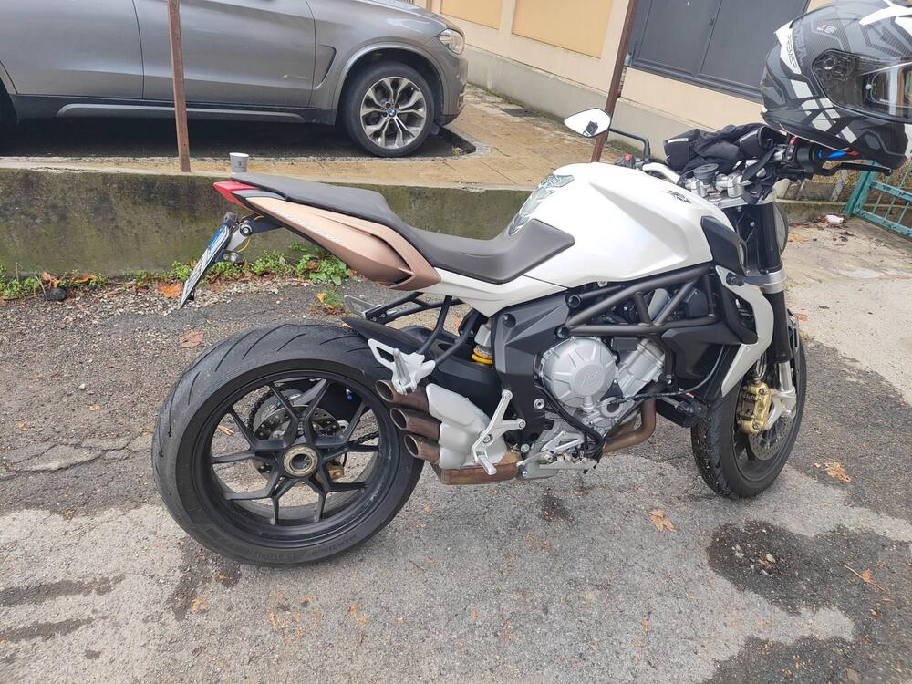 MV Agusta Brutale 675 (2011 - 15) (4)