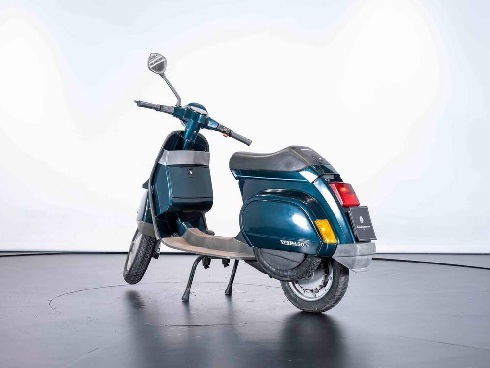 Piaggio VESPA 50 N (5)