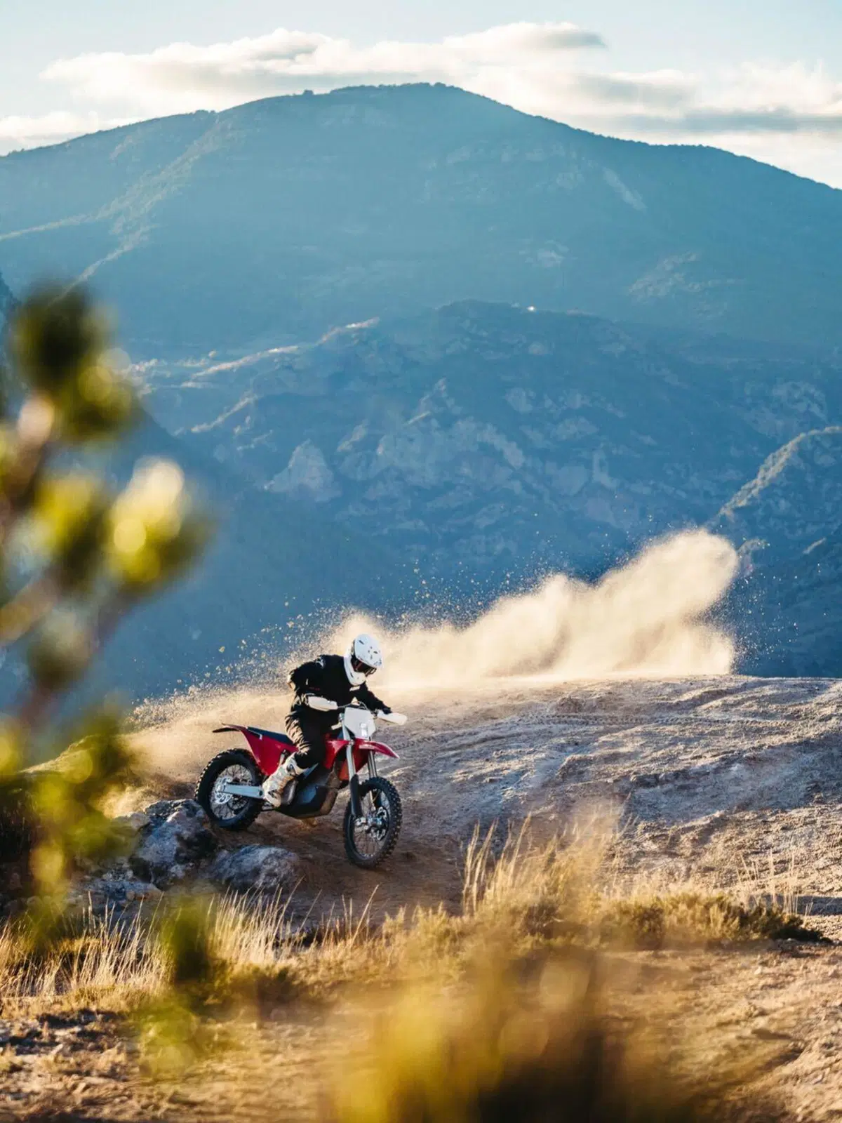 Stark Future presenta la Stark Varg EX: la moto da enduro elettrica (4)