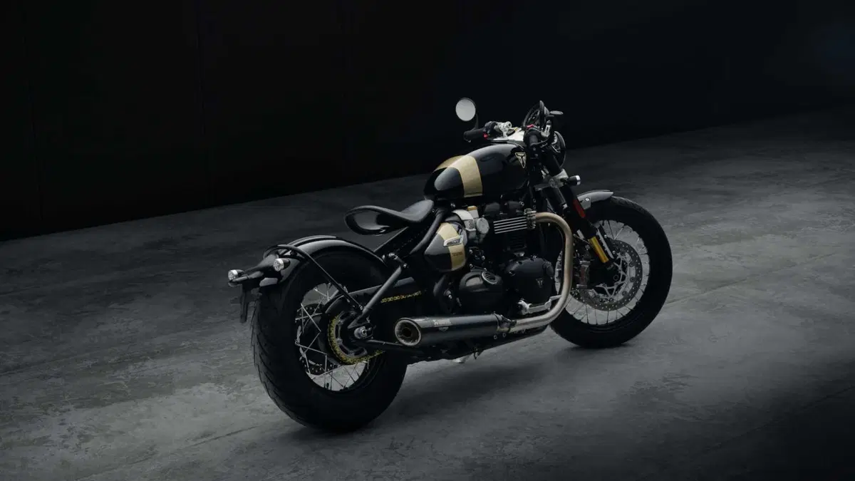 Triumph Bonneville Bobber 1200 Bonneville Bobber TFC (2025) (3)