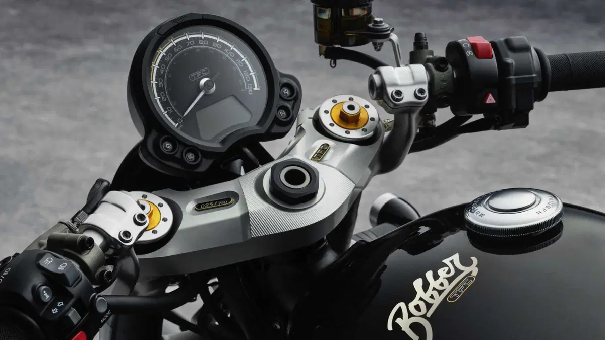 Triumph Bonneville Bobber 1200 Bonneville Bobber TFC (2025) (6)