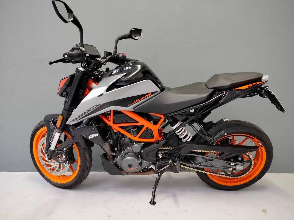 KTM 390 Duke (2021 - 23) (3)