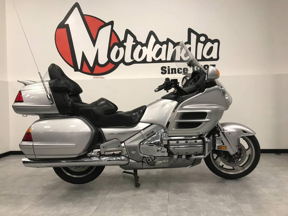 Honda GL 1800 Gold Wing (2007 - 11) (3)