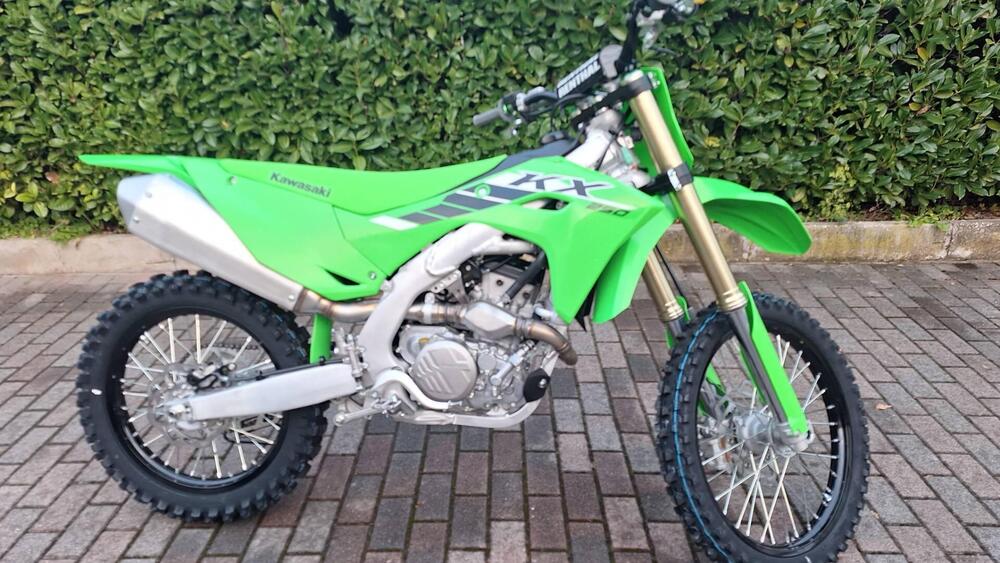 Kawasaki KX 250 (2025) (2)