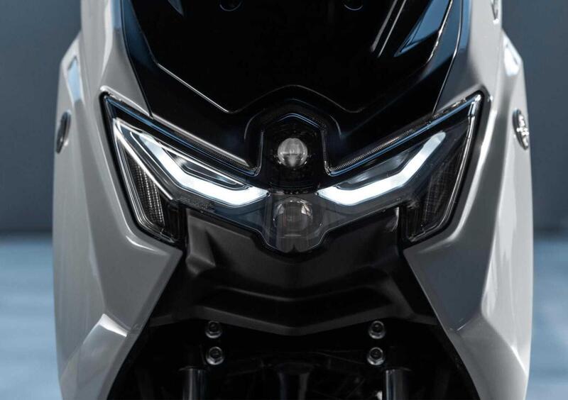 Yamaha N-Max 125 N-Max 125 Tech Max (2025) (9)