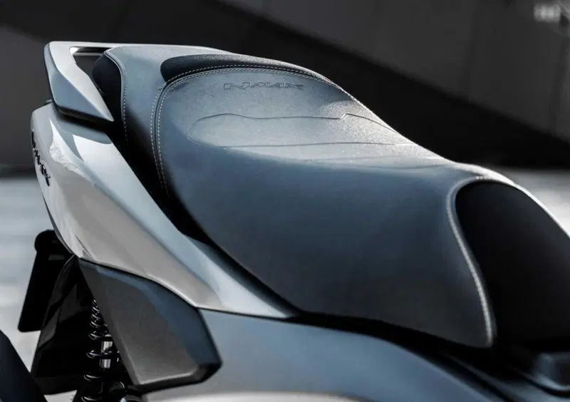 Yamaha N-Max 125 N-Max 125 Tech Max (2025 - 26) (12)