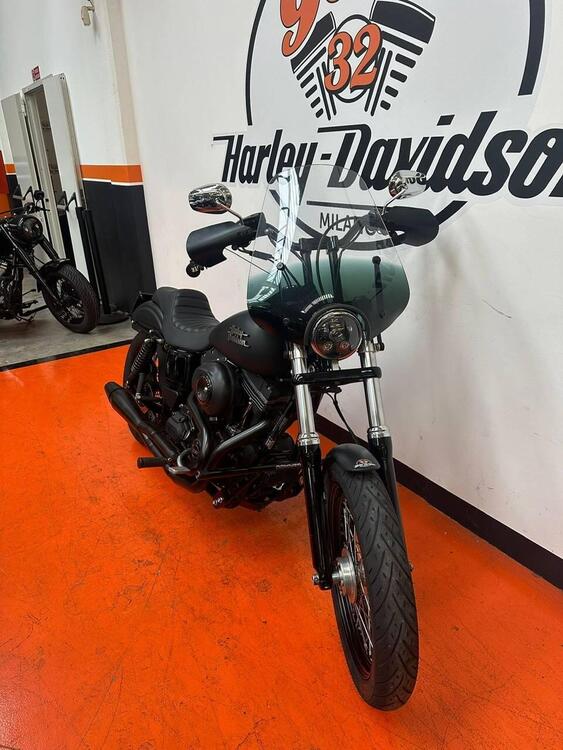 Harley-Davidson 1690 Street Bob Special (2015 - 16) - FXDB (3)