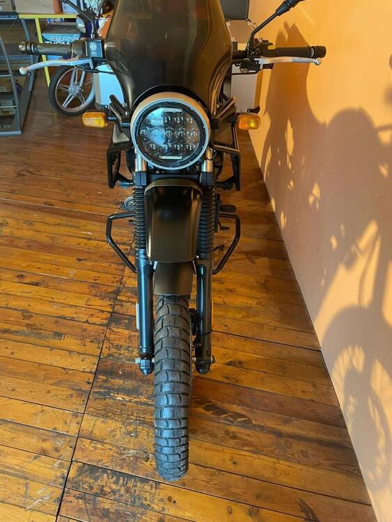 Royal Enfield Himalayan 411 (2017 - 20) (2)