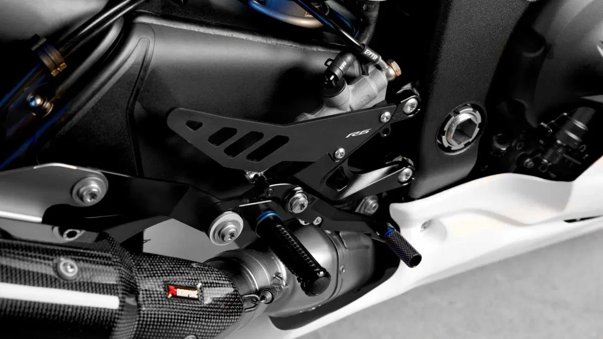 Yamaha YZF R6 YZF R6 GYTR (2022 - 26) (7)