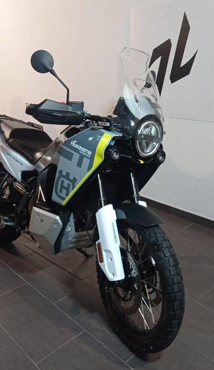 Husqvarna Norden 901 (2022 - 25) (2)