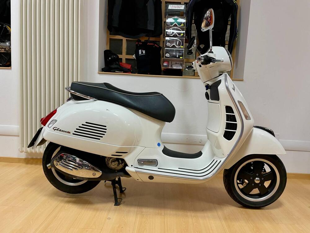 Vespa GTS 300 Super (2008 - 16)