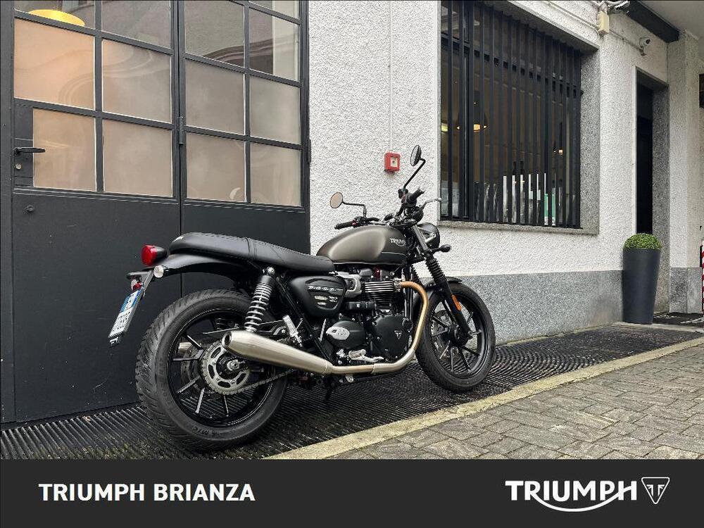 Triumph Street Twin 900 (2021 - 22) (3)