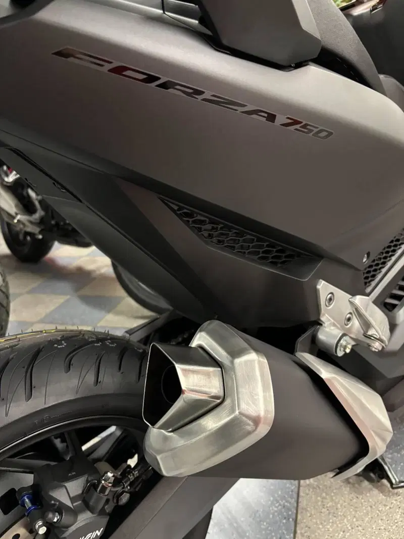 Honda Forza 750 (2025 - 26) (6)