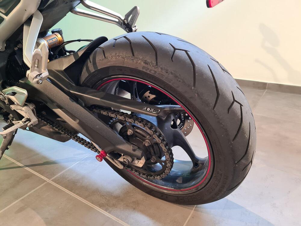 Triumph Street Triple RS (2017 - 19) (2)