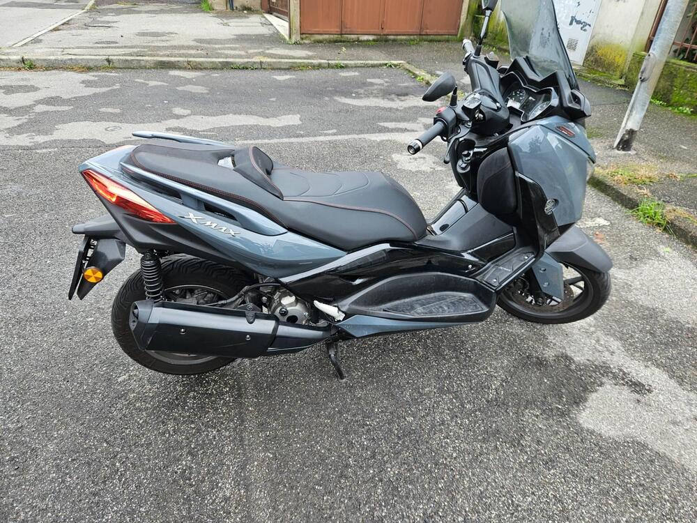 Yamaha X-Max 300 Tech Max (2020) (5)