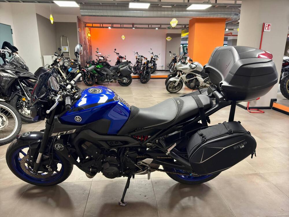 Yamaha MT-09 (2017 - 20) (4)