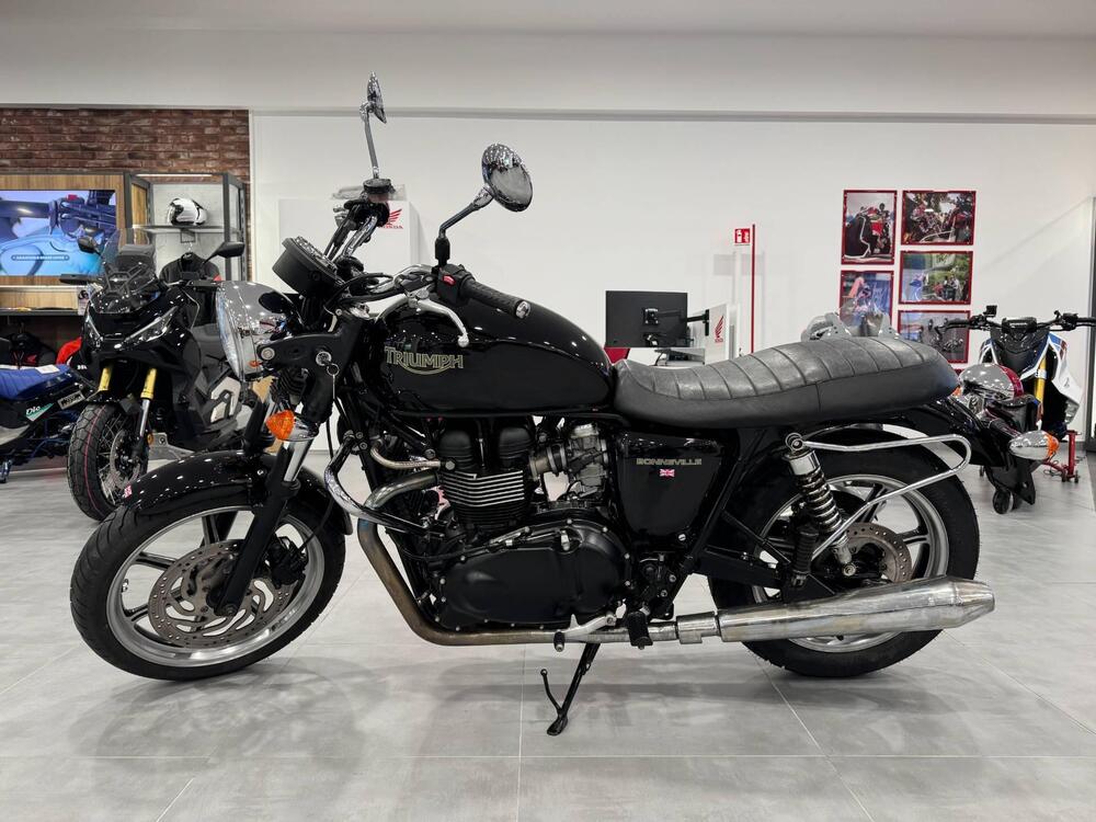 Triumph Bonneville SE (2009 - 13) (3)