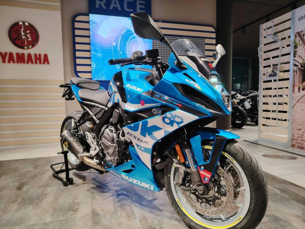 Suzuki GSX-8S (2023 - 24)