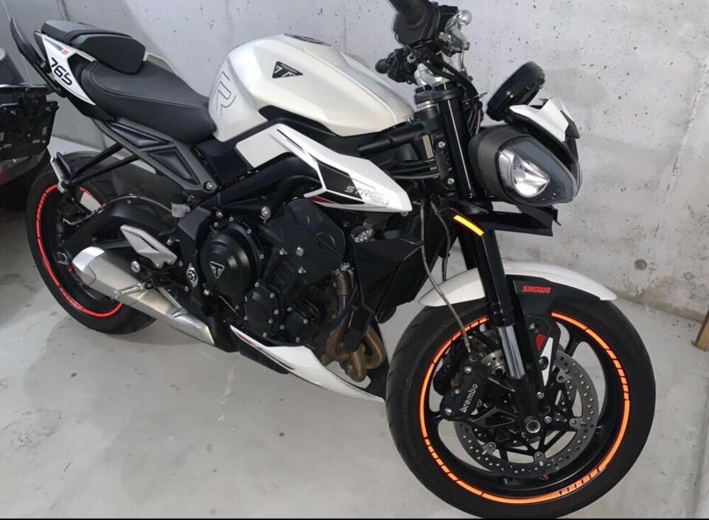 Triumph Street Triple 765 R (2023 - 24) (4)