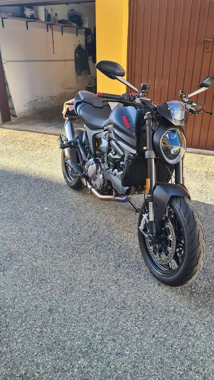 Ducati Monster 937 + (2021 - 24) (2)