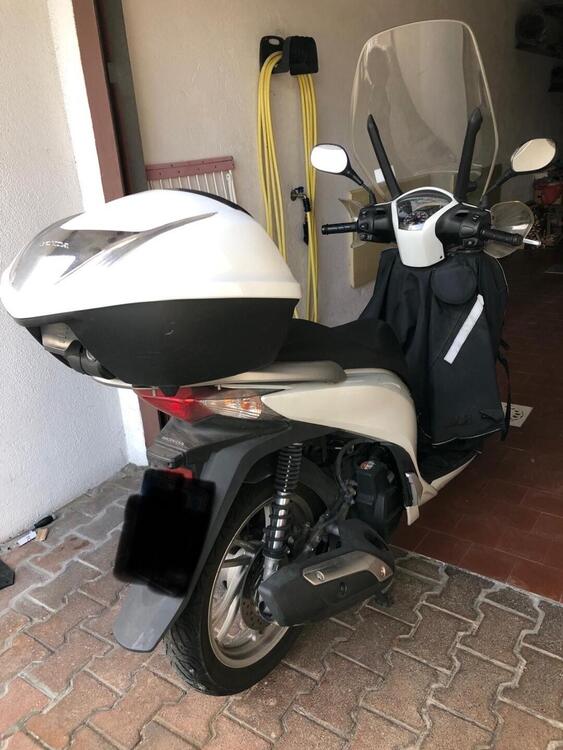 Honda SH 125 i ABS (2013 - 17) (2)