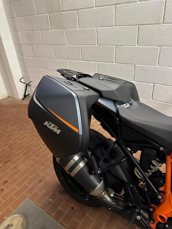 KTM 1290 Super Duke GT (2022 - 24) (2)