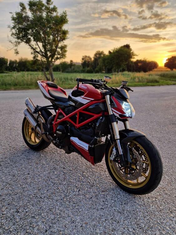 Ducati 848 EVO Corse Special Edition (2011 - 13)