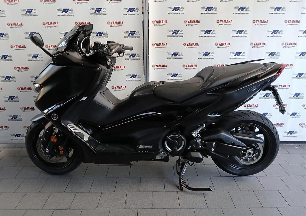 Yamaha T-Max 560 Tech Max (2020) (2)