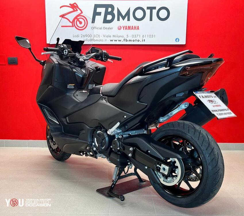 Yamaha T-Max 560 (2022 - 24) (3)