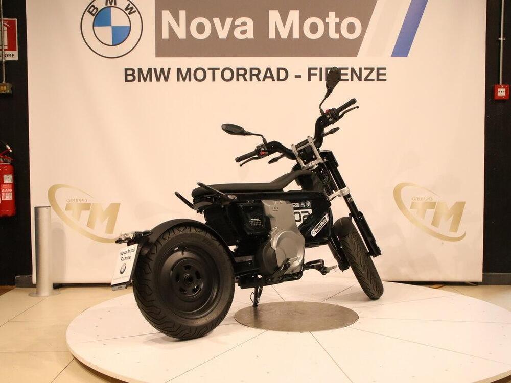 Bmw CE 02 (2024 - 25) (4)