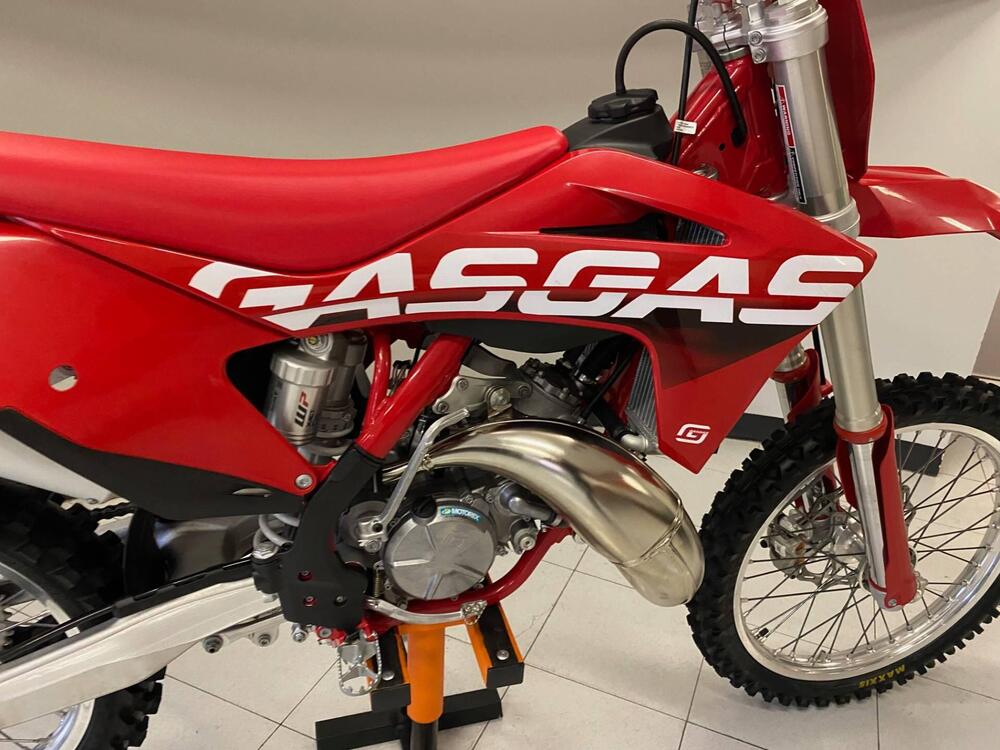 GASGAS MC 125 (2023) (3)