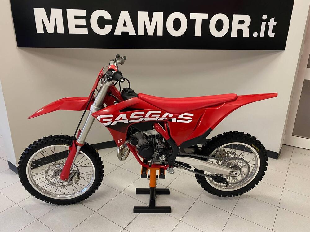 GASGAS MC 125 (2023) (4)