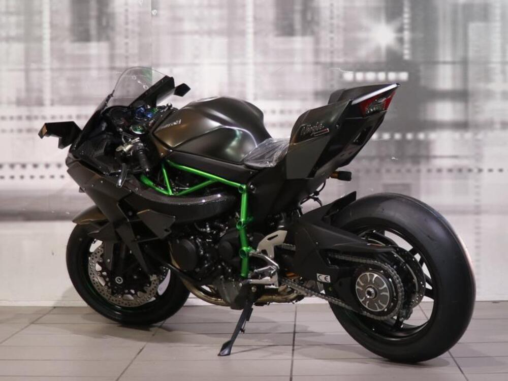 Kawasaki Ninja H2R (2022 - 24) (2)