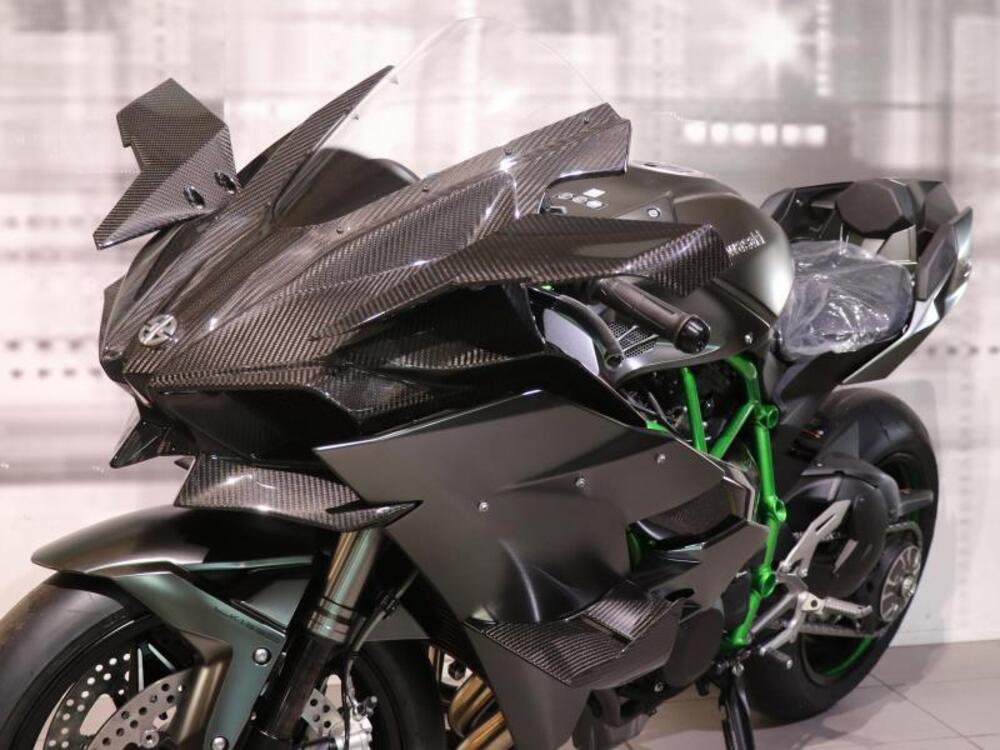 Kawasaki Ninja H2R (2022 - 24) (3)