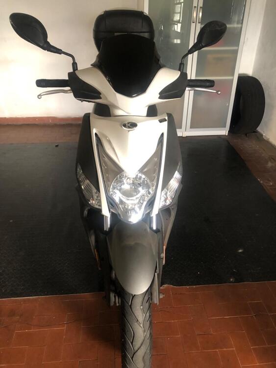 Kymco Agility 50 R16 + (2008 - 18) (2)