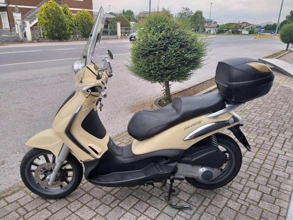 Piaggio Beverly Tourer 250 (3)