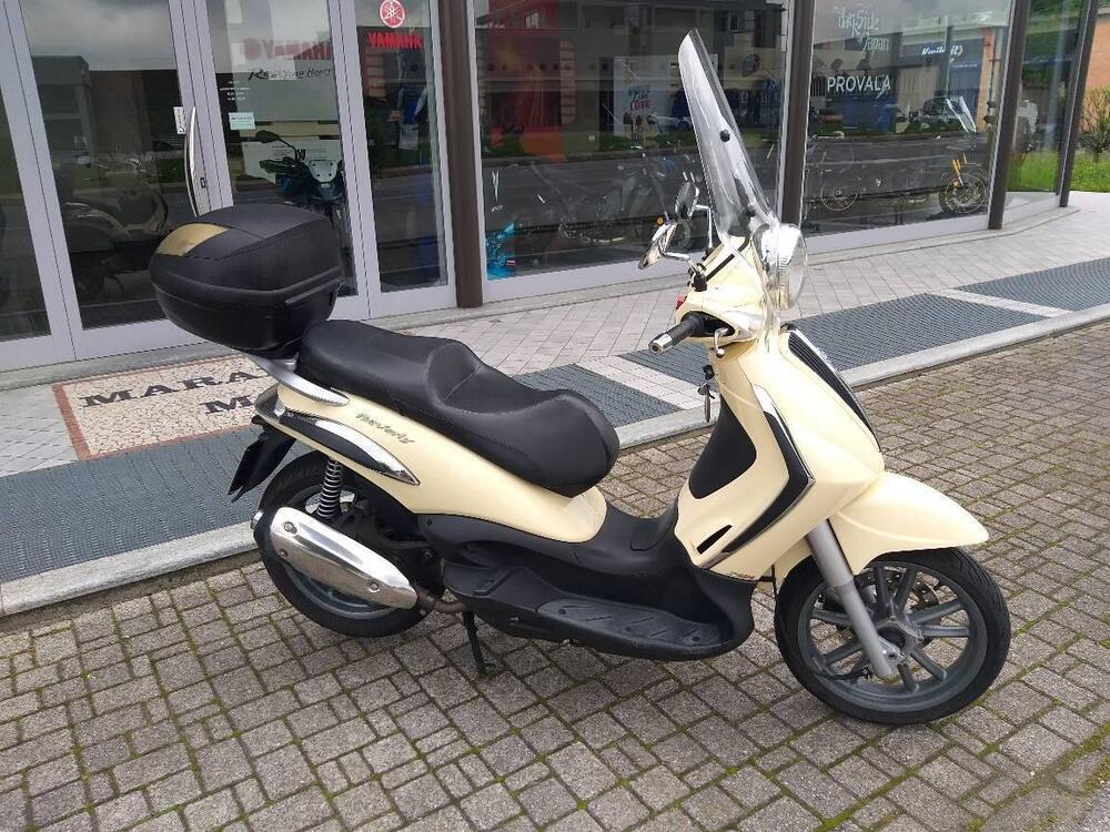 Piaggio Beverly Tourer 250