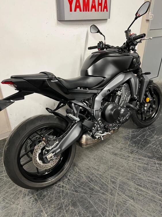 Yamaha MT-09 (2024 - 25) (4)