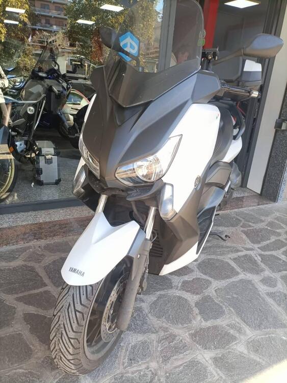 Yamaha X-Max 400 (2013 - 16) (2)