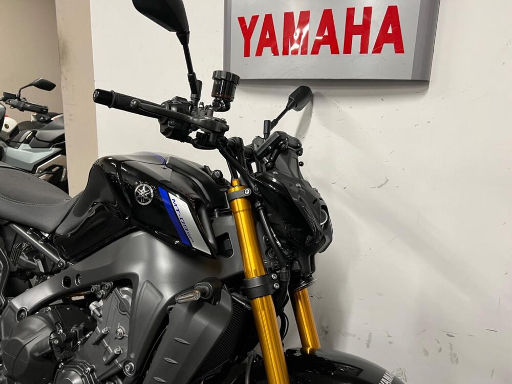 Yamaha MT-09 SP (2021 - 23) (2)