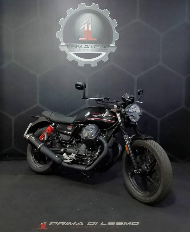 Moto Guzzi V7 Special Edition (2022 - 24) (4)