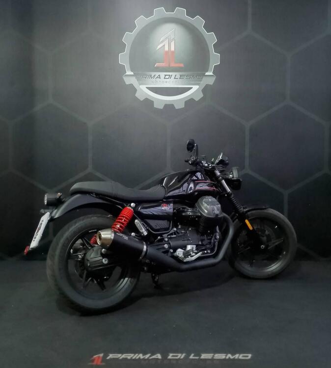 Moto Guzzi V7 Special Edition (2022 - 24) (5)