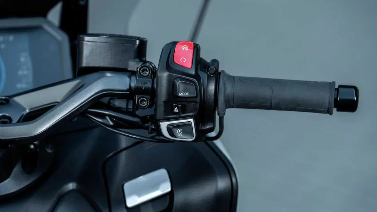 Yamaha T-Max 560 T-Max 560 Tech Max (2025 - 26) (10)