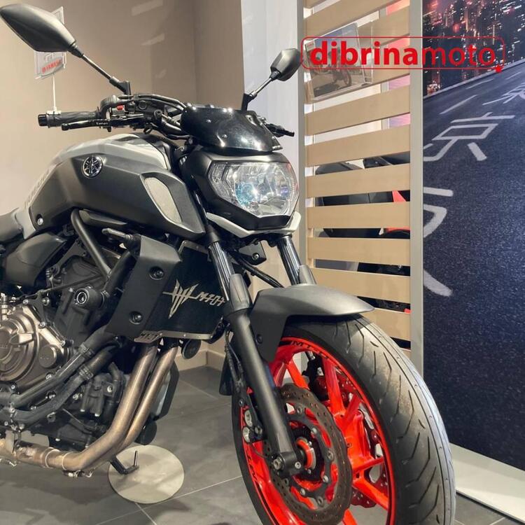 Yamaha MT-07 (2018 - 20) (2)