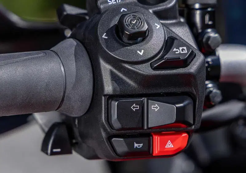 Yamaha Tracer 9 Tracer 9 (2025 - 26) (16)