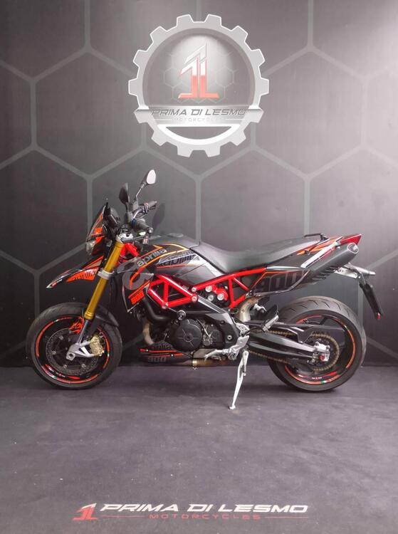 Aprilia Dorsoduro 900 (2017 - 20) (2)