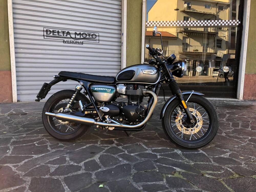 Triumph Bonneville T100 Gold Line Edition (2022) (3)