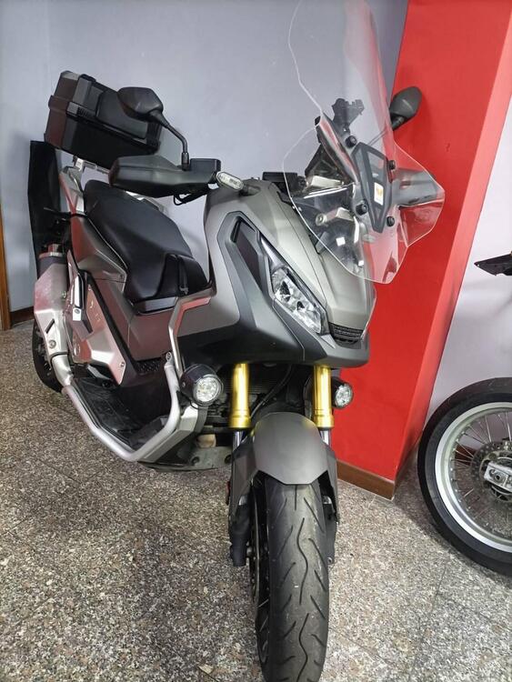 Honda X-ADV 750 Travel Edition (2017) (4)